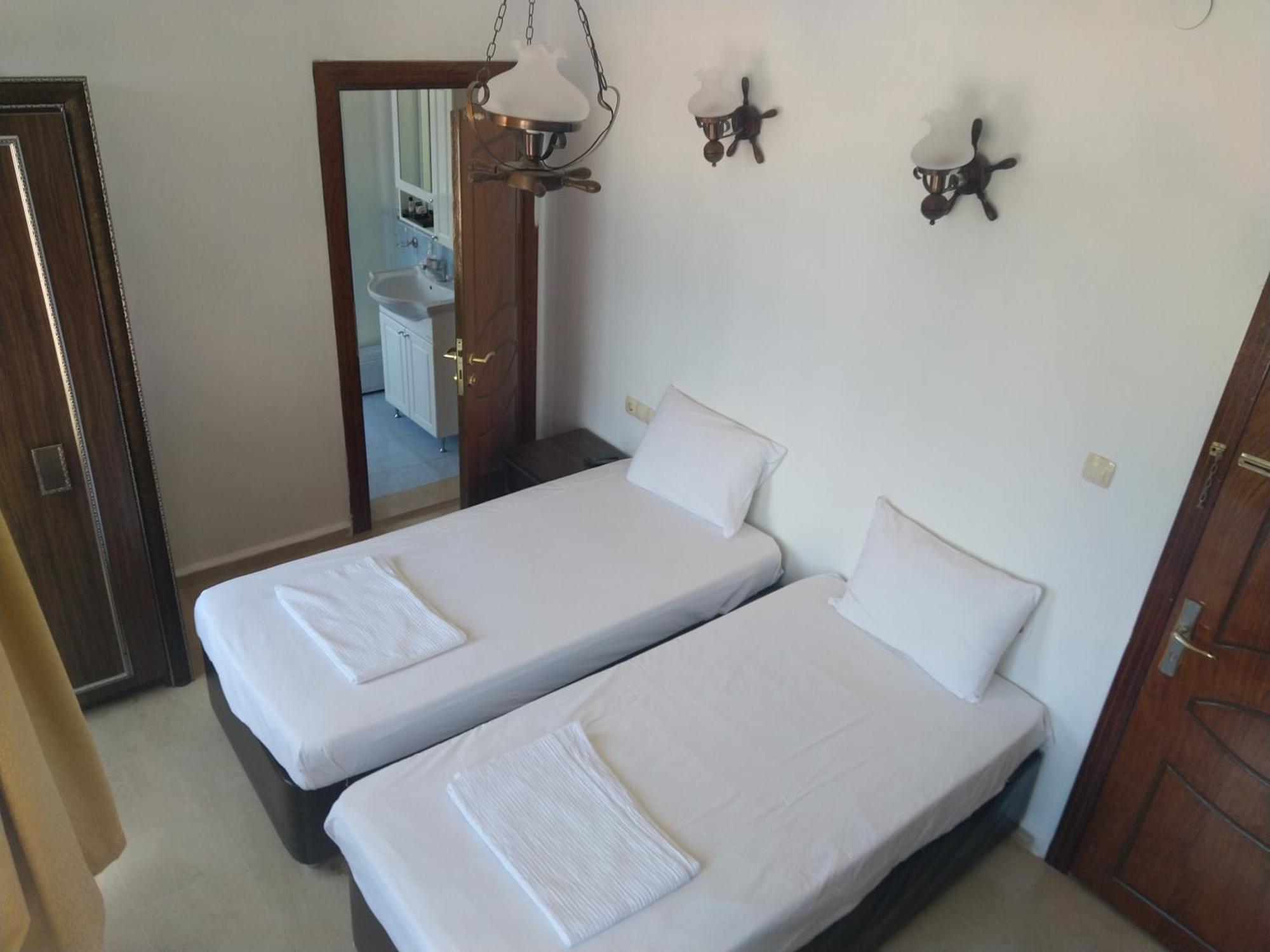 Turabdin Hotel Midyat ภายนอก รูปภาพ