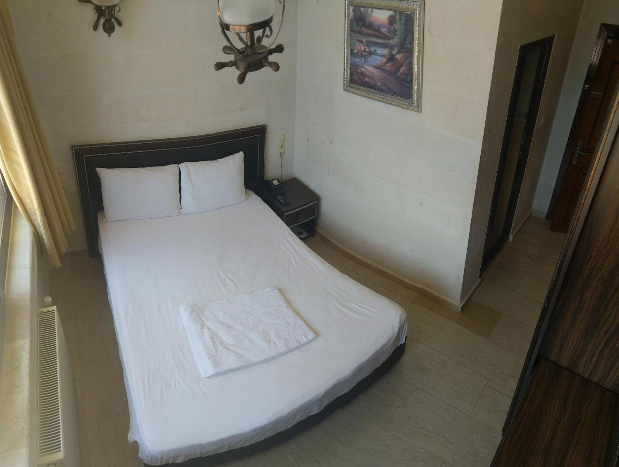 Turabdin Hotel Midyat ภายนอก รูปภาพ