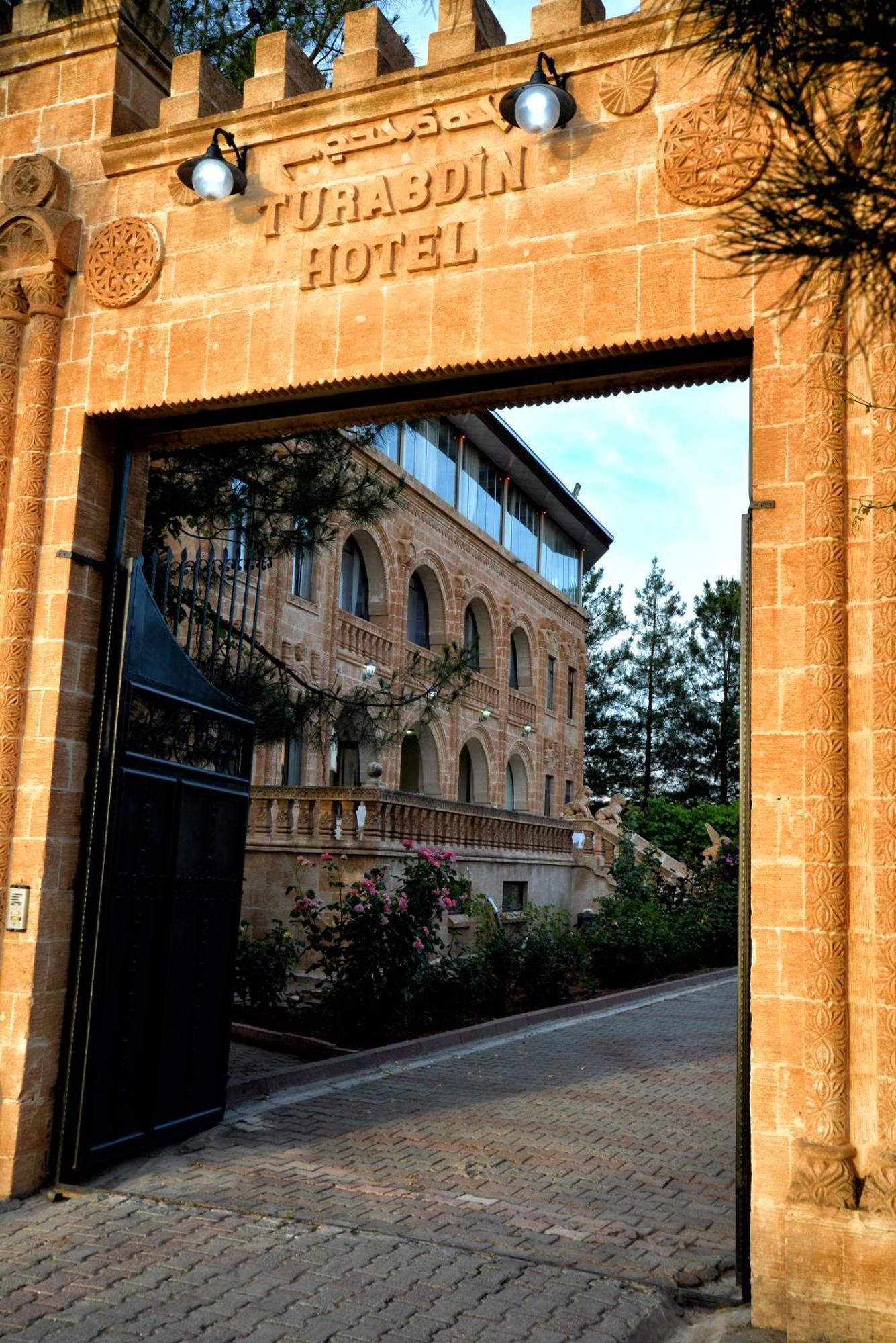 Turabdin Hotel Midyat ภายนอก รูปภาพ