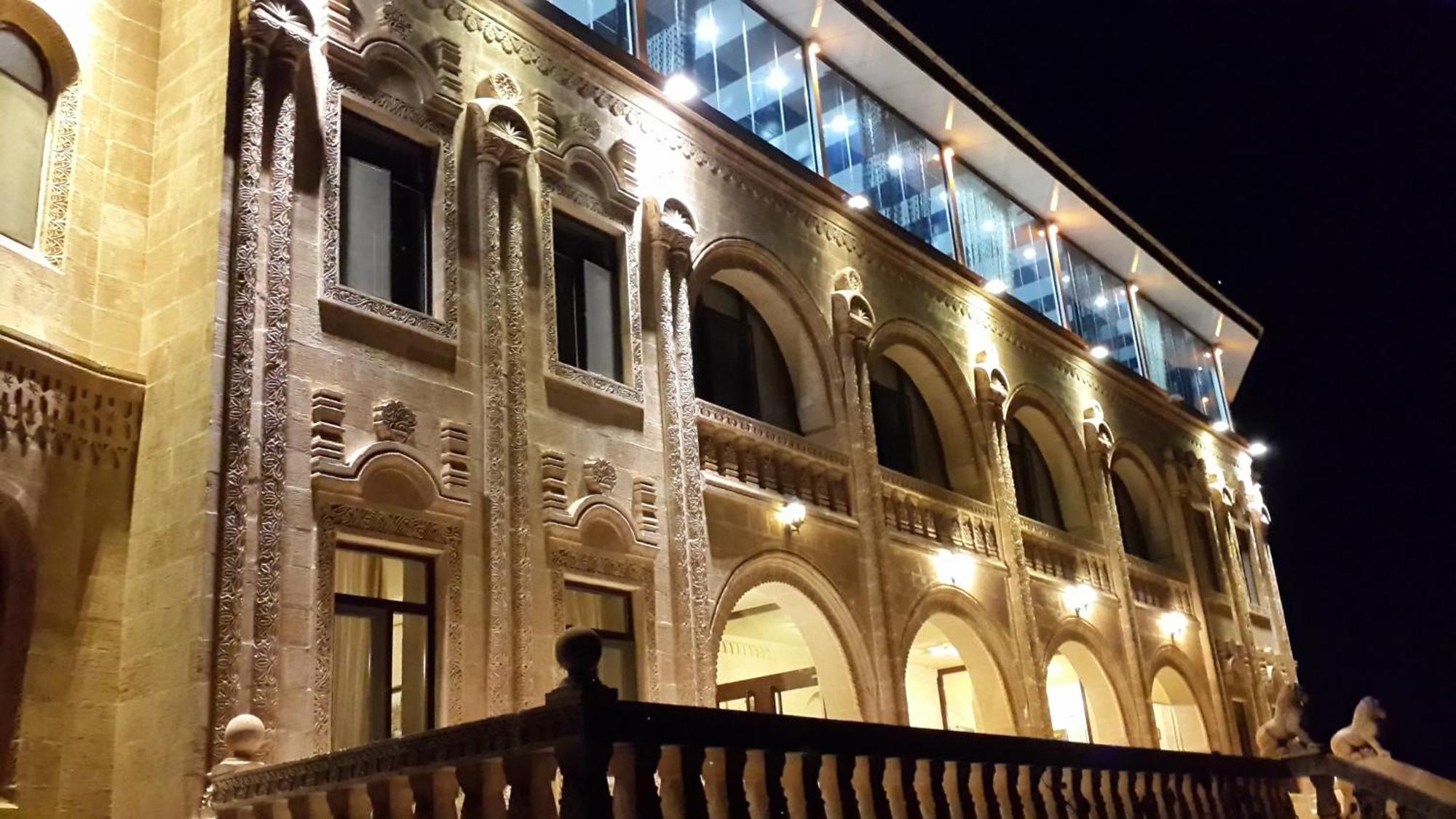 Turabdin Hotel Midyat ภายนอก รูปภาพ