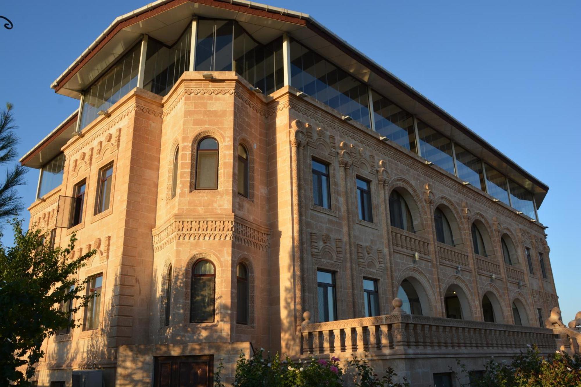 Turabdin Hotel Midyat ภายนอก รูปภาพ
