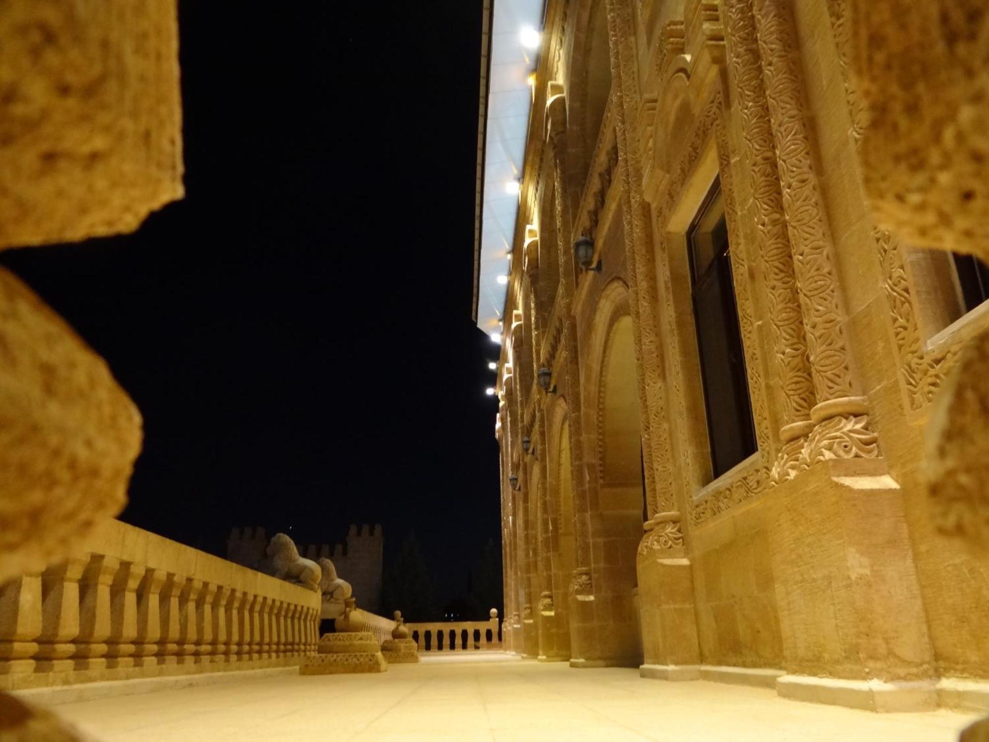 Turabdin Hotel Midyat ภายนอก รูปภาพ