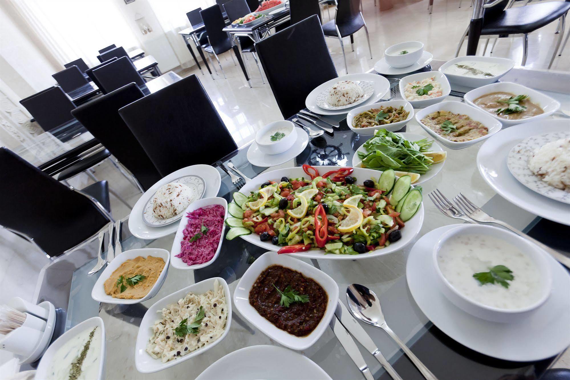 Turabdin Hotel Midyat ภายนอก รูปภาพ