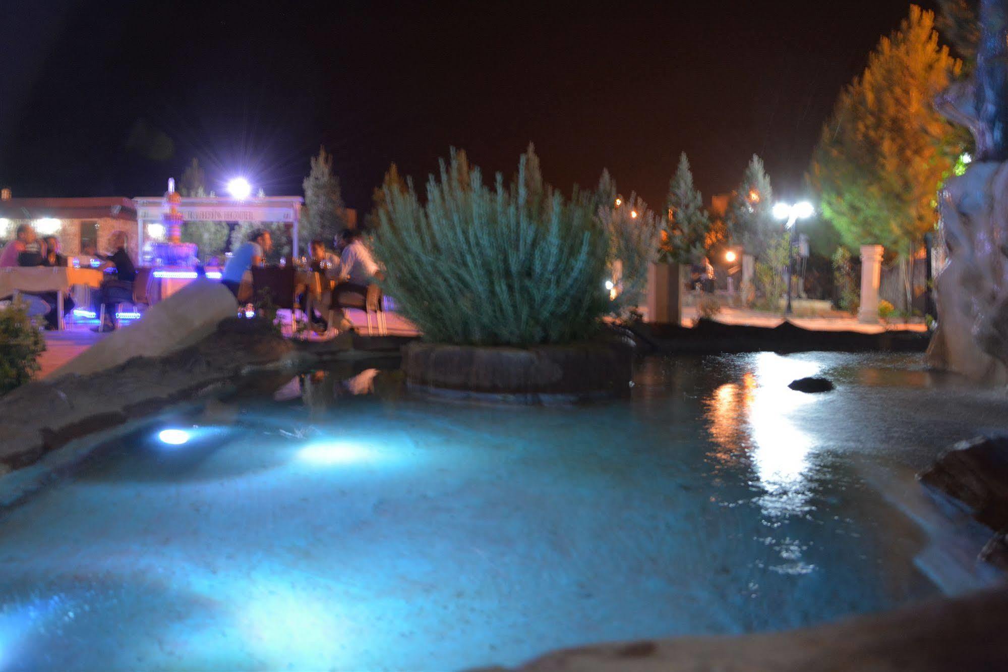 Turabdin Hotel Midyat ภายนอก รูปภาพ