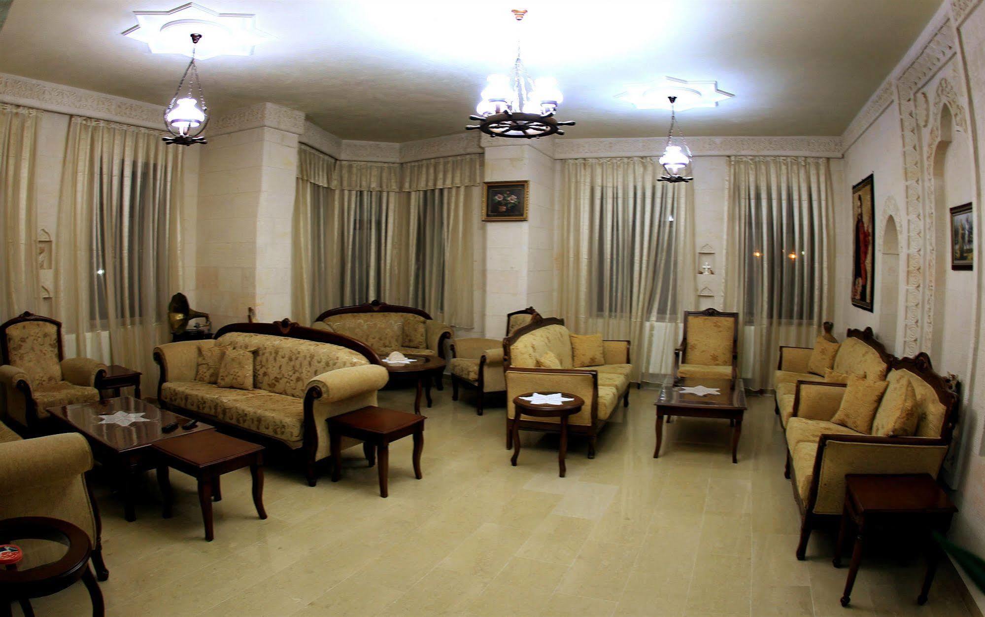 Turabdin Hotel Midyat ภายนอก รูปภาพ